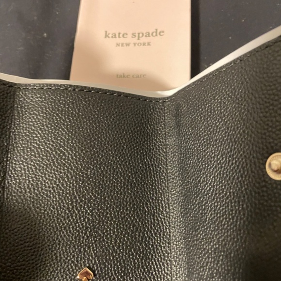 Kate Spade wallet - Picture 3 of 3